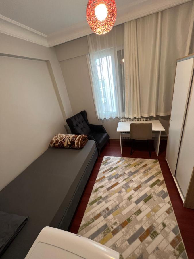 Homestay Kadikoy Yeldegirmeni Rahat *