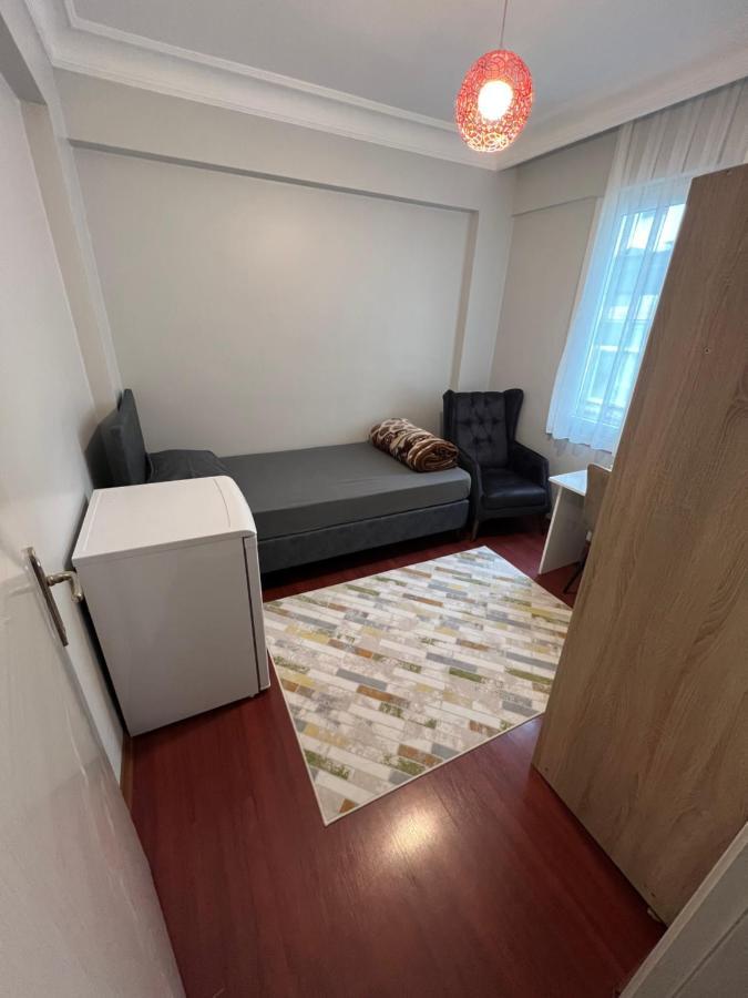 Kadikoy Yeldegirmeni Rahat Homestay Istanbul
